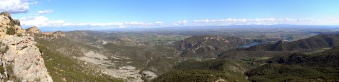 Montroig, talaia privilegiada sobre St. Llorenç, el Segre i la Plana